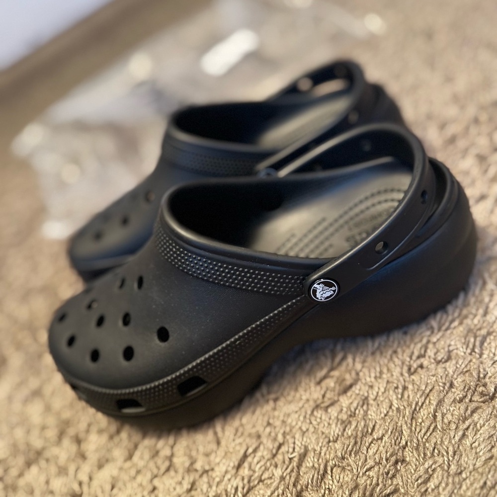 Women’s Classic Platform CROCS - Black